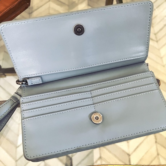 Steven Madden Elegant Light Blue Wristlet - Picture 3 of 7